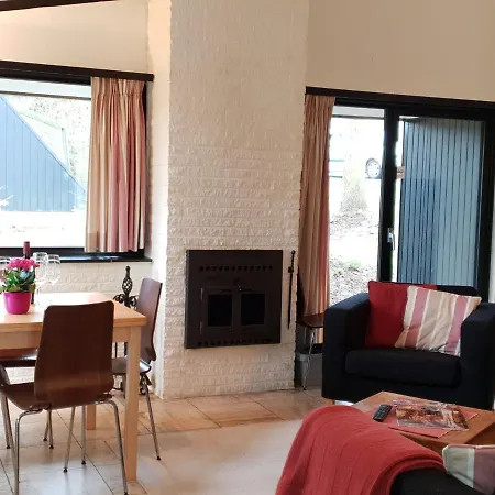Holiday Waldferienpark Gerolstein-5 *