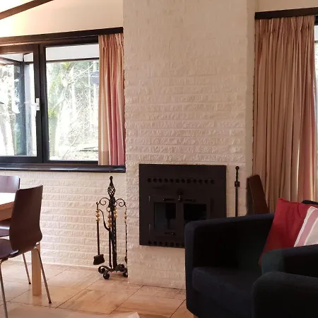 Holiday Waldferienpark Gerolstein-5 بيت للعطل غيرولشتاين