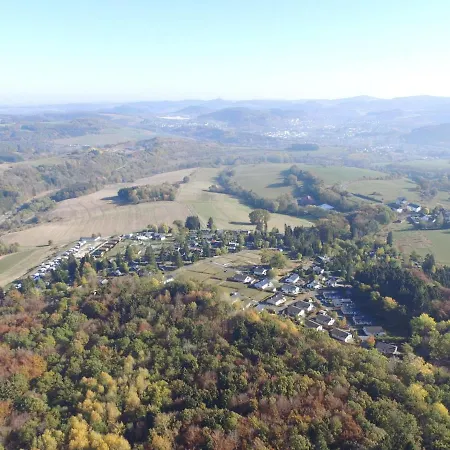 Holiday Waldferienpark Gerolstein-5 بيت للعطل *